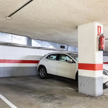 Center Parking Apartment